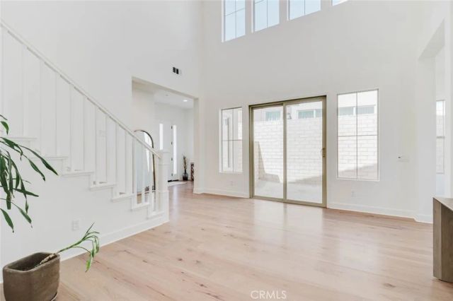 11716 Canoga Avenue, Chatsworth, CA 91311