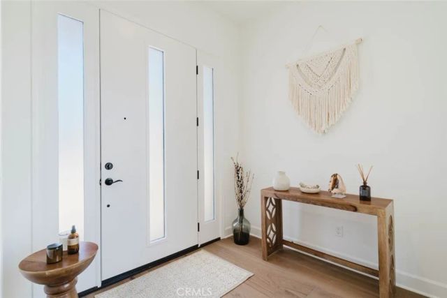 11716 Canoga Avenue, Chatsworth, CA 91311