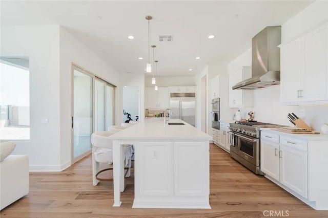 11716 Canoga Avenue, Chatsworth, CA 91311
