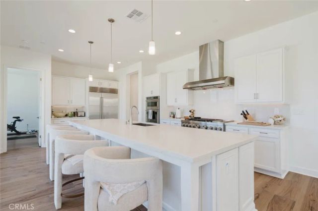 11716 Canoga Avenue, Chatsworth, CA 91311