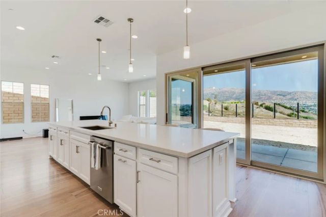 11716 Canoga Avenue, Chatsworth, CA 91311