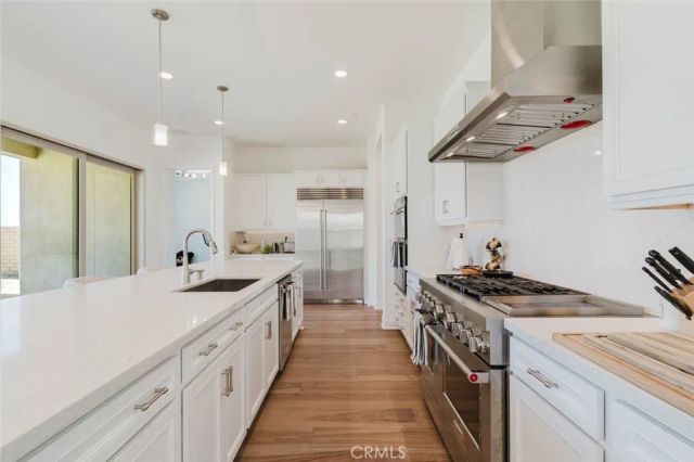 11716 Canoga Avenue, Chatsworth, CA 91311