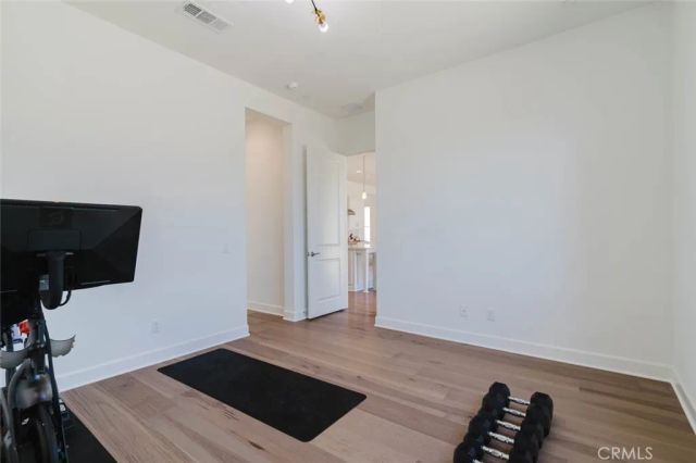 11716 Canoga Avenue, Chatsworth, CA 91311