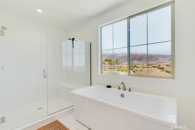 11716 Canoga Avenue, Chatsworth, CA 91311
