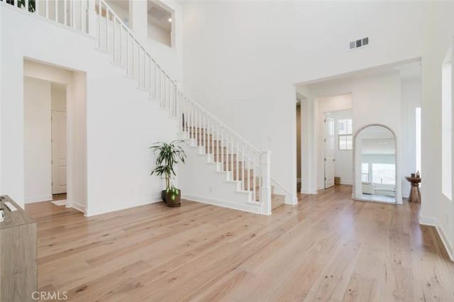 11716 Canoga Avenue, Chatsworth, CA 91311