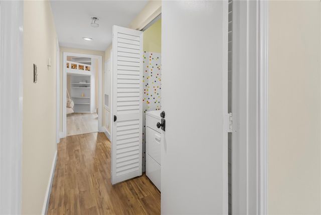 4144 Greystone Way 101, Sugar Land, TX 77479