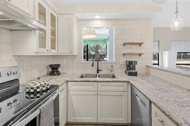 4144 Greystone Way 101, Sugar Land, TX 77479