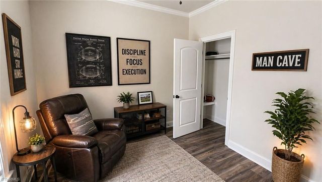 1505 East Avenue, High Point, NC 27260