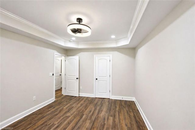 1505 East Avenue, High Point, NC 27260