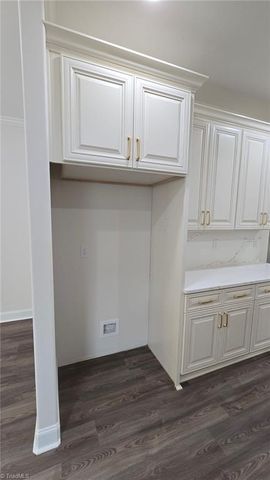 1505 East Avenue, High Point, NC 27260