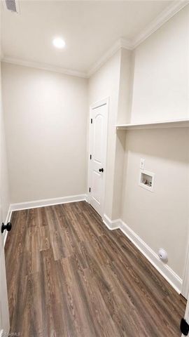 1505 East Avenue, High Point, NC 27260