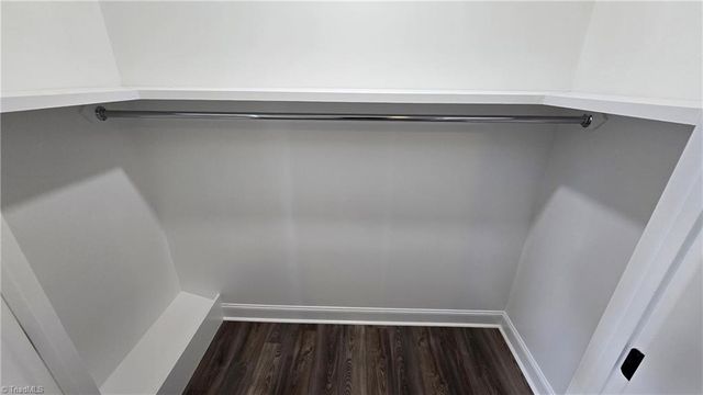 1505 East Avenue, High Point, NC 27260