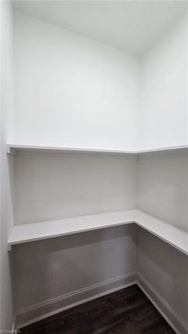 1505 East Avenue, High Point, NC 27260
