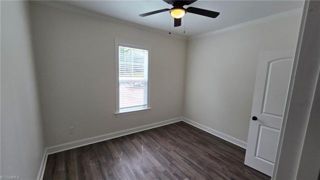 1505 East Avenue, High Point, NC 27260