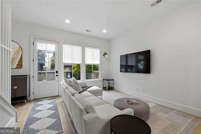 677 Exchange Street SE, Atlanta, GA 30315