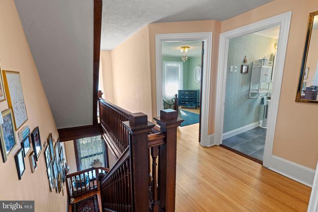 222 BROADWAY, West Cape May, NJ 08204