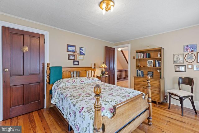 222 BROADWAY, West Cape May, NJ 08204