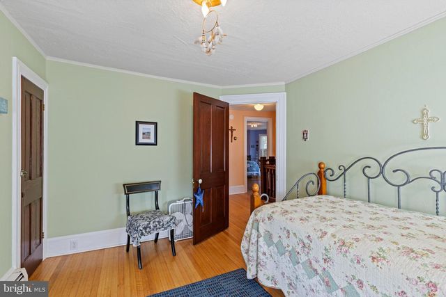 222 BROADWAY, West Cape May, NJ 08204