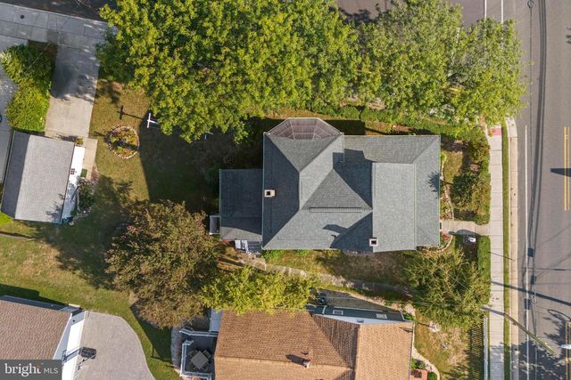 222 BROADWAY, West Cape May, NJ 08204