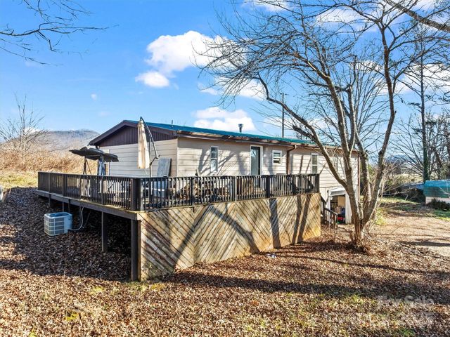 55 Katydid Lane, Franklin, NC 28734
