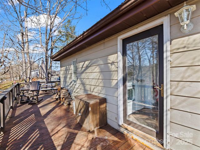 55 Katydid Lane, Franklin, NC 28734