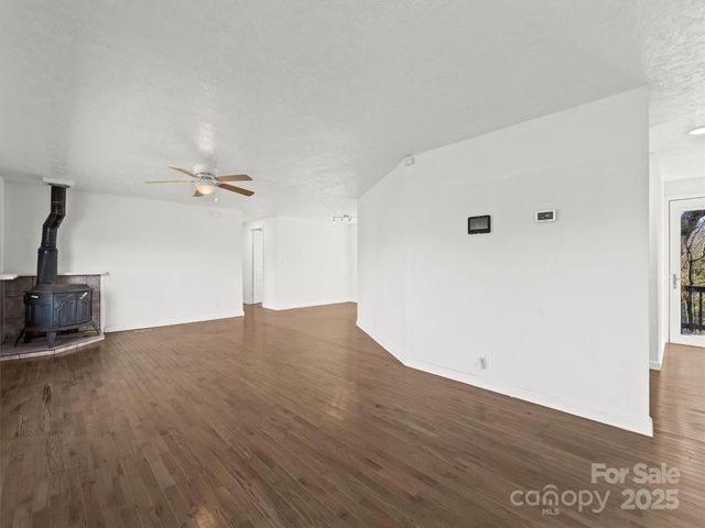 55 Katydid Lane, Franklin, NC 28734