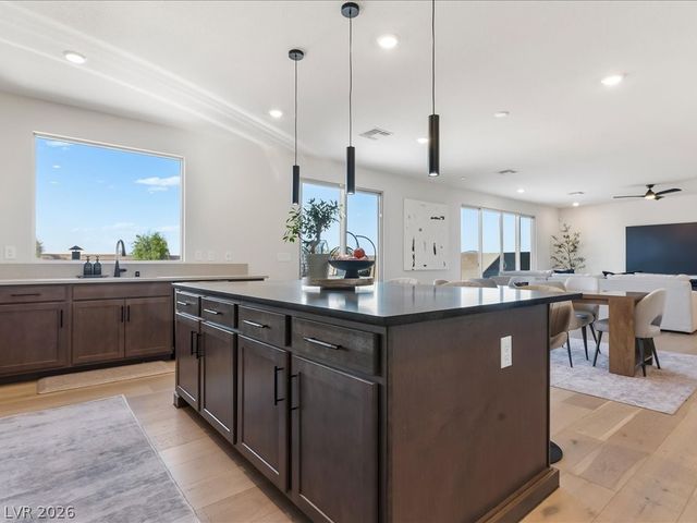 308 Cantiga Avenue, Las Vegas, NV 89183