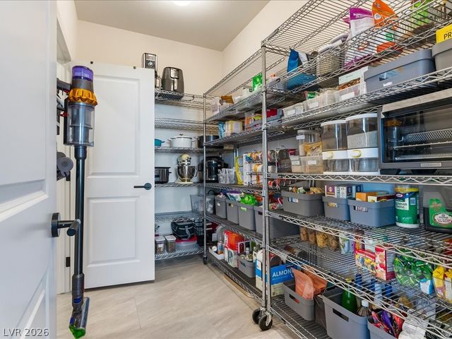 308 Cantiga Avenue, Las Vegas, NV 89183