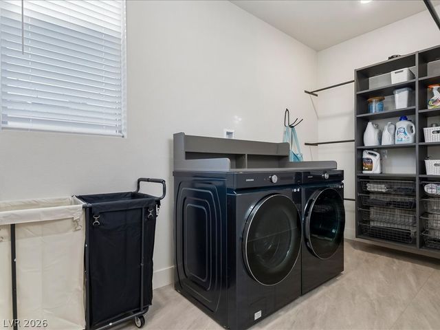 308 Cantiga Avenue, Las Vegas, NV 89183