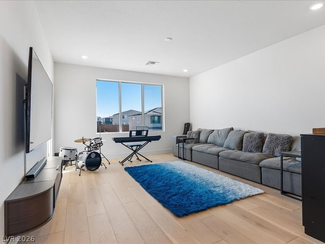 308 Cantiga Avenue, Las Vegas, NV 89183