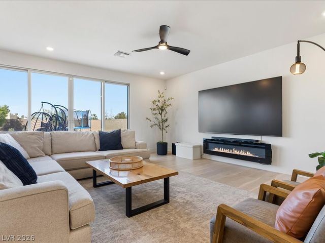 308 Cantiga Avenue, Las Vegas, NV 89183