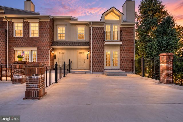 5026 MAIN ST, Voorhees, NJ 08043