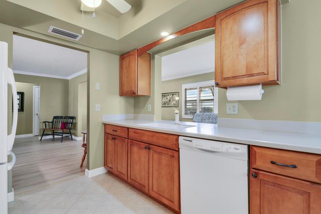 814 SW 5th Avenue, Boynton Beach, FL 33426