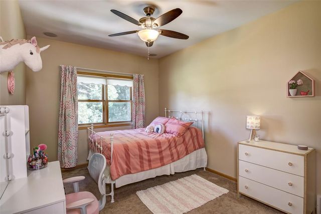 3208 Tiburon Drive, Eau Claire, WI 54701