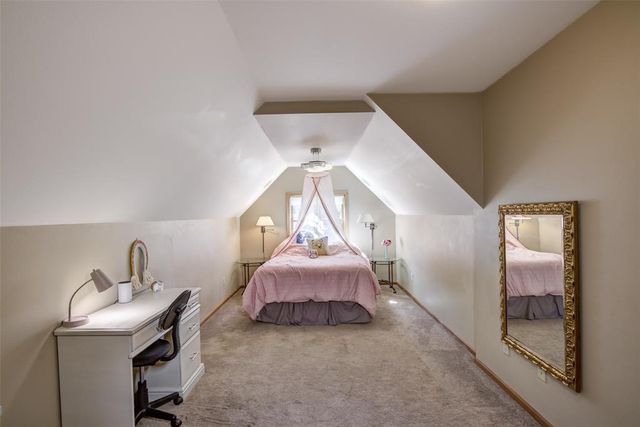 3208 Tiburon Drive, Eau Claire, WI 54701