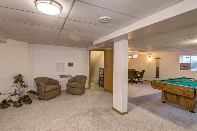3208 Tiburon Drive, Eau Claire, WI 54701