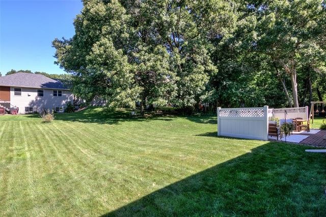 3208 Tiburon Drive, Eau Claire, WI 54701