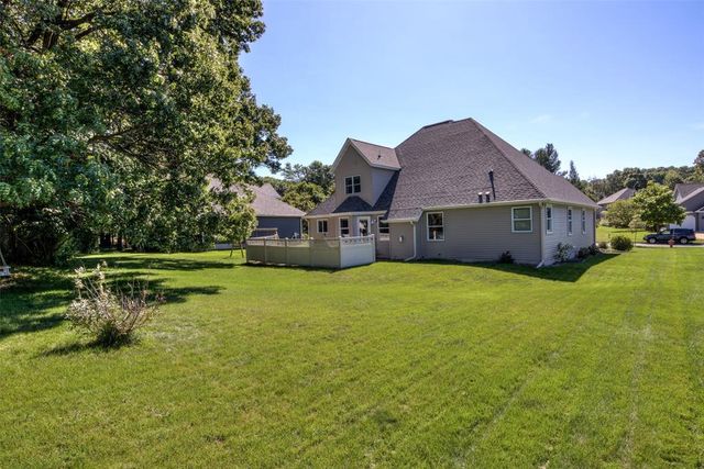 3208 Tiburon Drive, Eau Claire, WI 54701