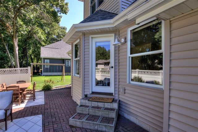 3208 Tiburon Drive, Eau Claire, WI 54701