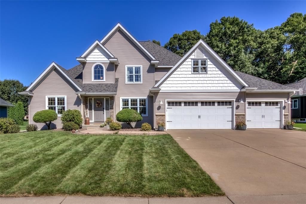 3208 Tiburon Drive, Eau Claire, WI 54701