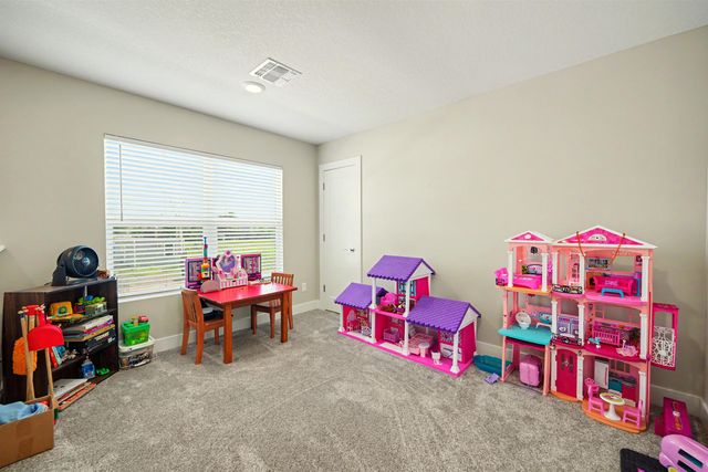 2754 Amelia Ln, Salina, KS 67401