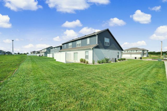 2754 Amelia Ln, Salina, KS 67401