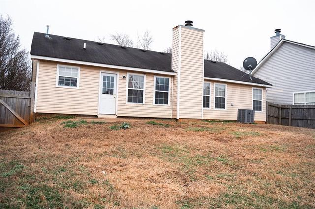 2922 Knoll View Place, Douglasville, GA 30135