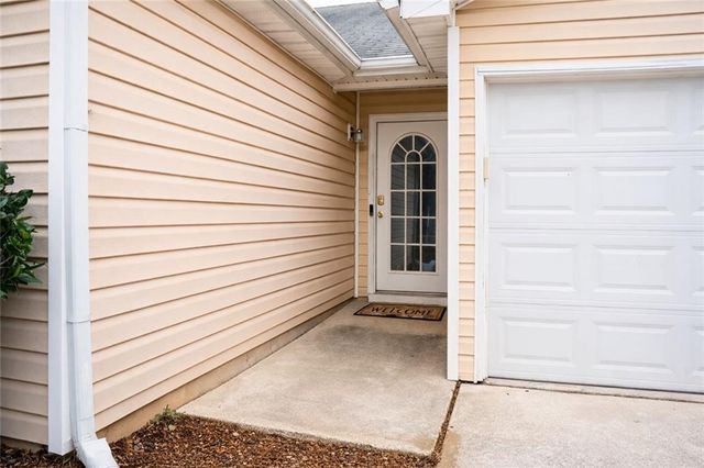 2922 Knoll View Place, Douglasville, GA 30135