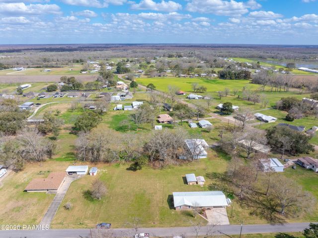 1016 Will Guidry, Breaux Bridge, LA 70517