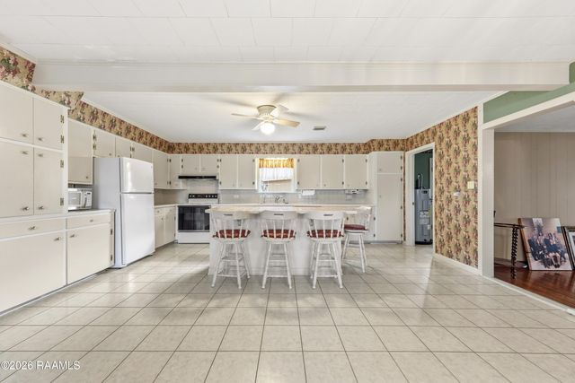 1016 Will Guidry, Breaux Bridge, LA 70517