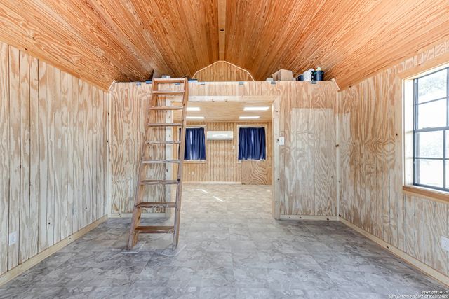 2454 Island View, Canyon Lake, TX 78133