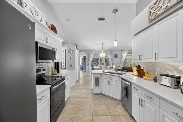 12828 RAYSBROOK DRIVE, Riverview, FL 33569