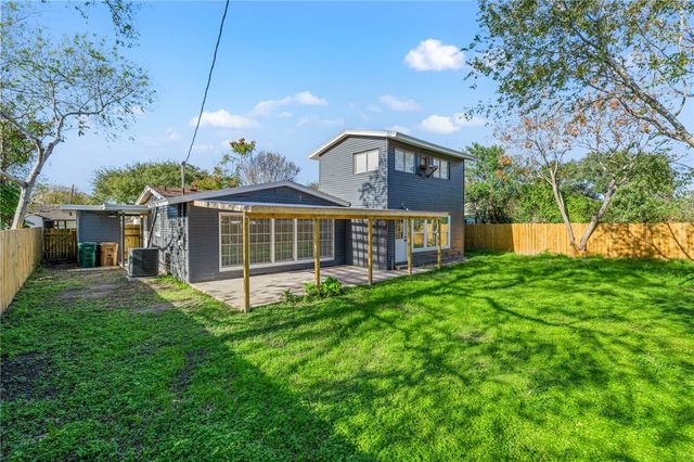 4222 Herndon St, Corpus Christi, TX 78411