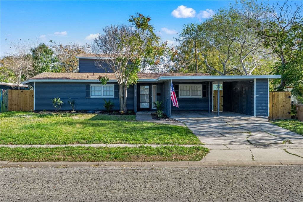4222 Herndon St, Corpus Christi, TX 78411